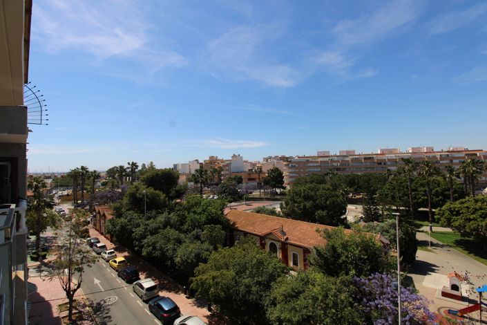 Image No.17-2 Bed Apartment for sale