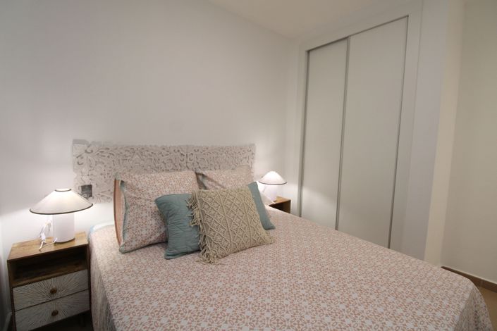 Image No.12-2 Bed Apartment for sale