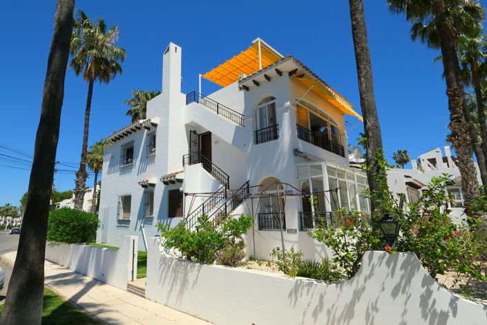 Image No.2-2 Bed Property for sale