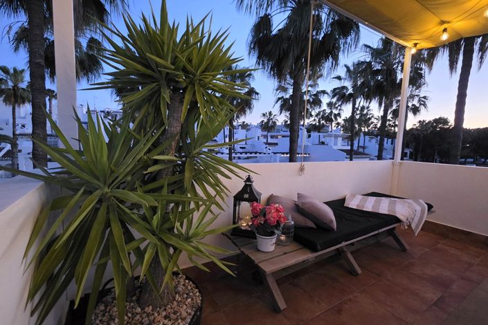 Image No.23-2 Bed Property for sale