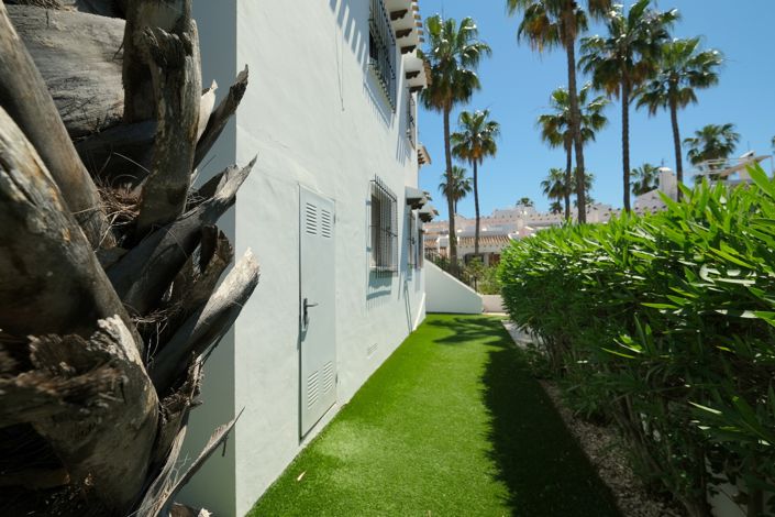 Image No.24-2 Bed Property for sale