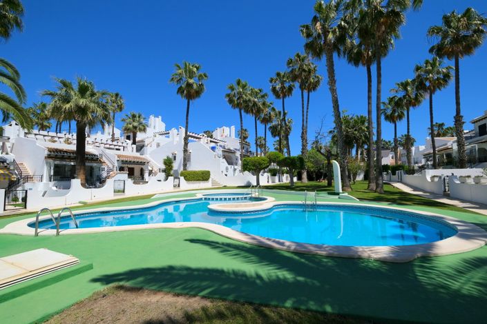 Image No.28-2 Bed Property for sale