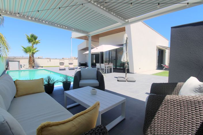 Image No.24-3 Bed Villa for sale