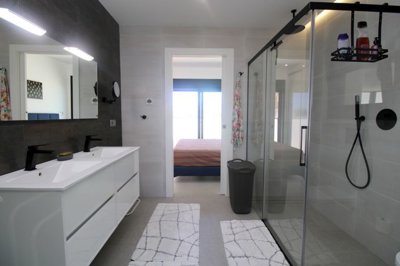 he27650img1677
