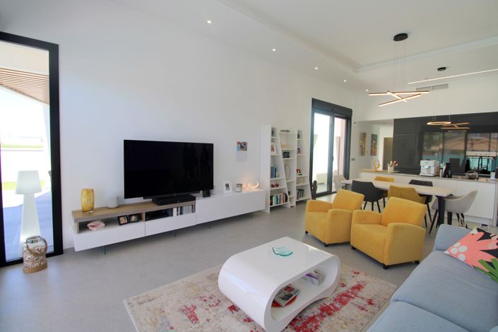 Image No.4-3 Bed Villa for sale