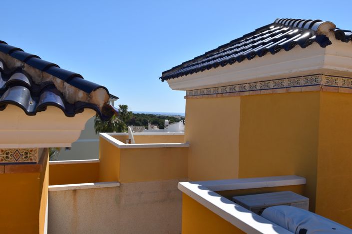 Image No.21-2 Bed Townhouse for sale