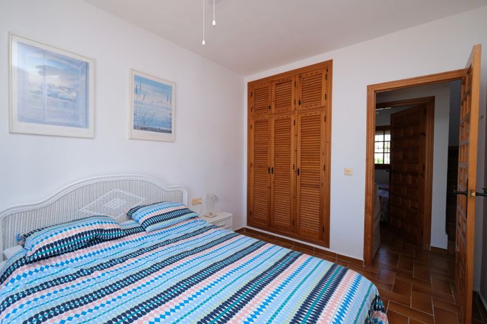 Image No.14-2 Bed Townhouse for sale
