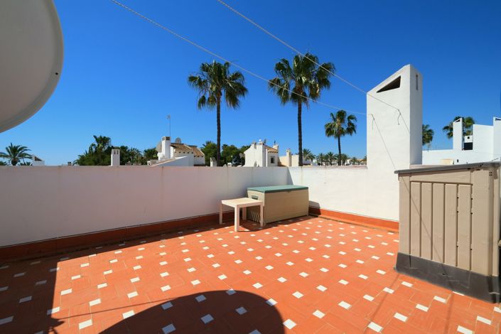 Image No.19-2 Bed Townhouse for sale