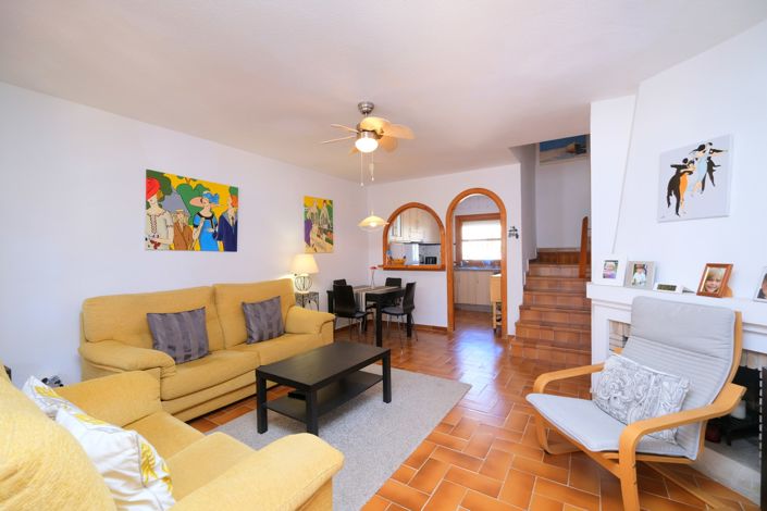 Image No.4-2 Bed Townhouse for sale