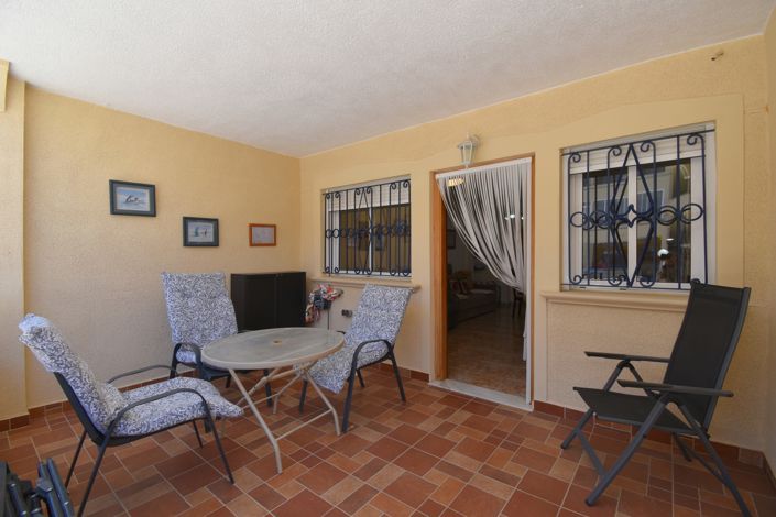 Image No.17-2 Bed Property for sale
