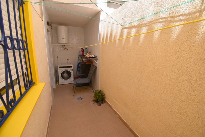 Image No.21-2 Bed Property for sale