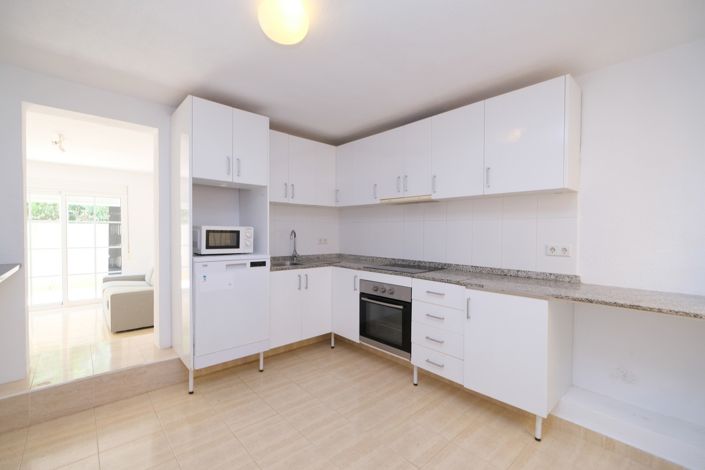 Image No.20-2 Bed Villa for sale