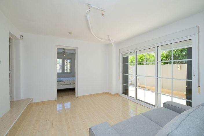 Image No.22-2 Bed Villa for sale