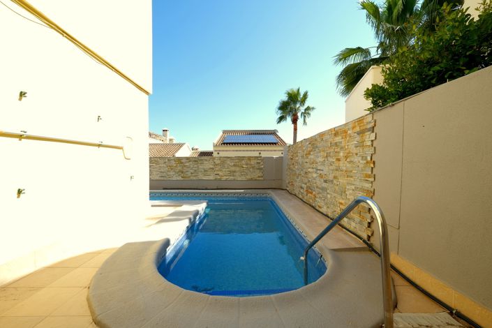 Image No.26-2 Bed Villa for sale