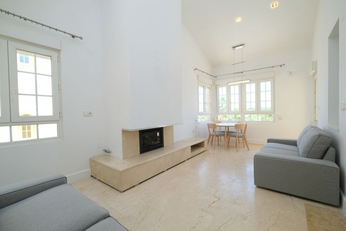 Image No.5-2 Bed Villa for sale