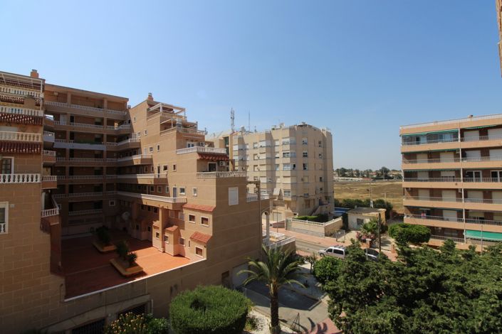 Image No.21-2 Bed Apartment for sale
