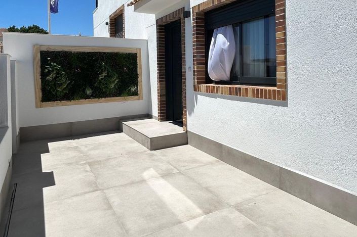 Image No.7-3 Bed Townhouse for sale