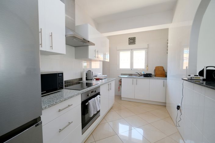 Image No.10-4 Bed Villa for sale