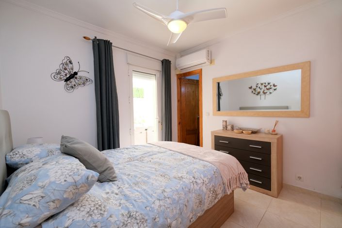 Image No.18-4 Bed Villa for sale