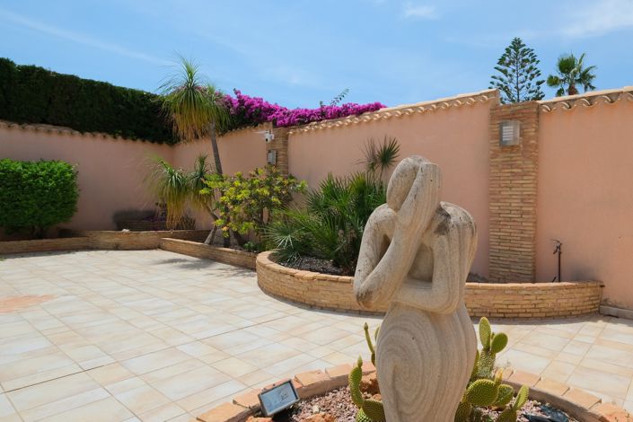 Image No.39-4 Bed Villa for sale