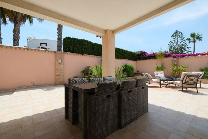 Image No.40-4 Bed Villa for sale