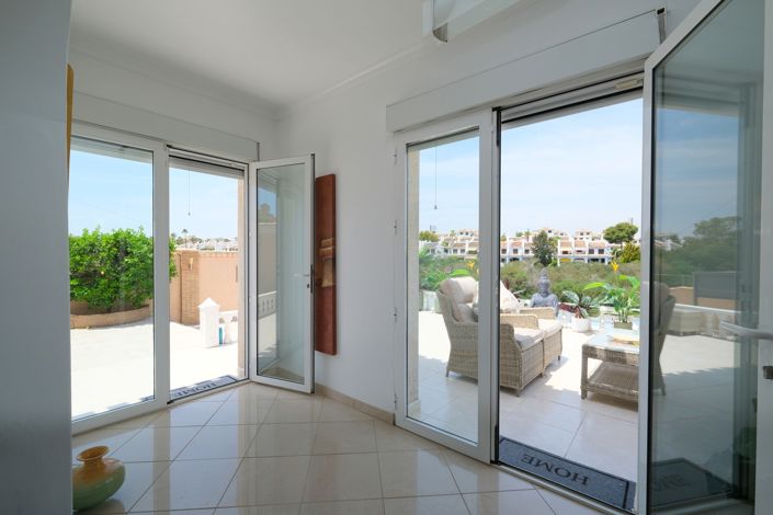 Image No.9-4 Bed Villa for sale
