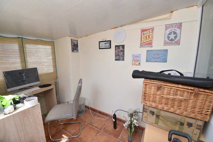 Image No.26-2 Bed Bungalow for sale