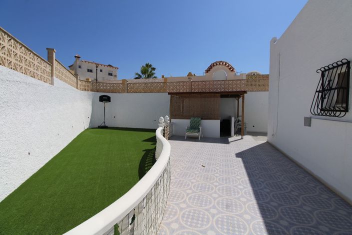 Image No.21-2 Bed Bungalow for sale