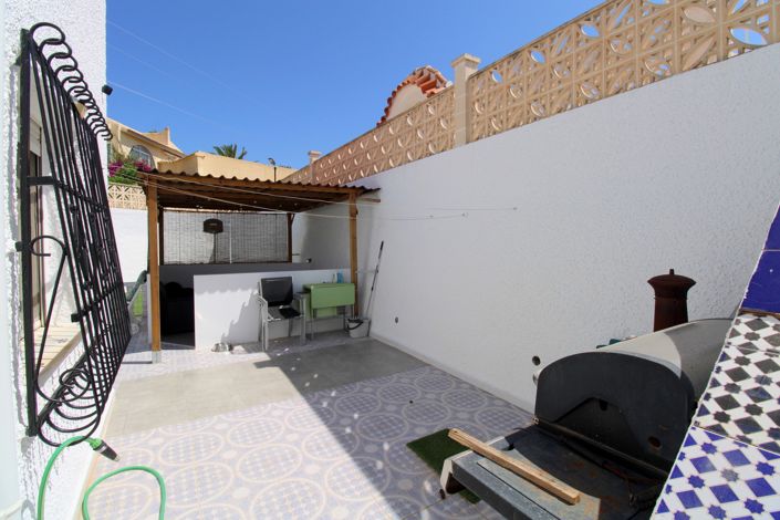 Image No.24-2 Bed Bungalow for sale
