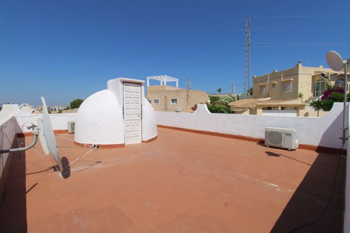 Image No.25-2 Bed Bungalow for sale