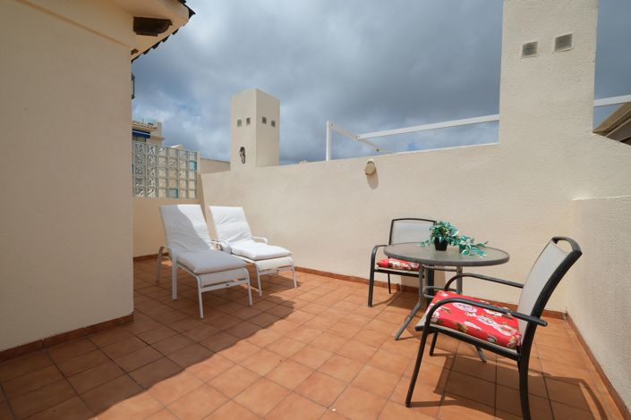 Image No.16-2 Bed Townhouse for sale