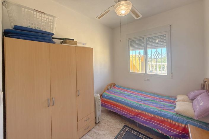 Image No.11-3 Bed Townhouse for sale