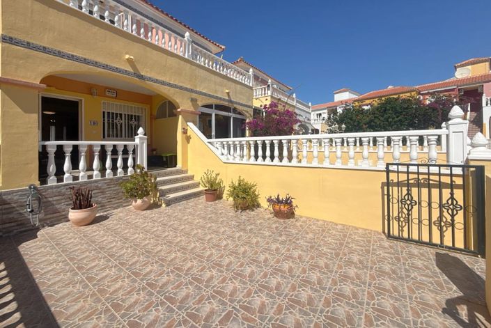 Image No.23-3 Bed Townhouse for sale