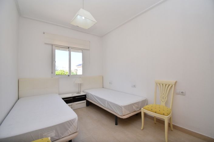 Image No.14-3 Bed Townhouse for sale