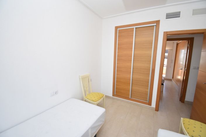Image No.15-3 Bed Townhouse for sale