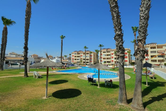 Image No.20-2 Bed Apartment for sale