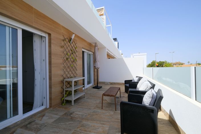 Image No.22-3 Bed Townhouse for sale