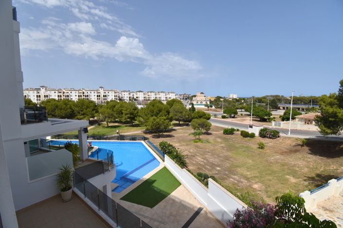 Image No.21-2 Bed Property for sale