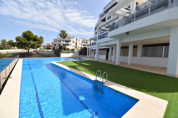 Image No.24-2 Bed Property for sale