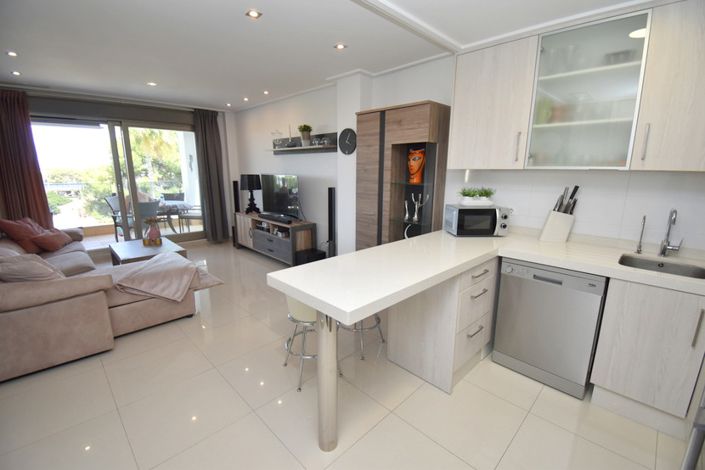 Image No.5-2 Bed Property for sale