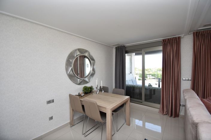 Image No.7-2 Bed Property for sale