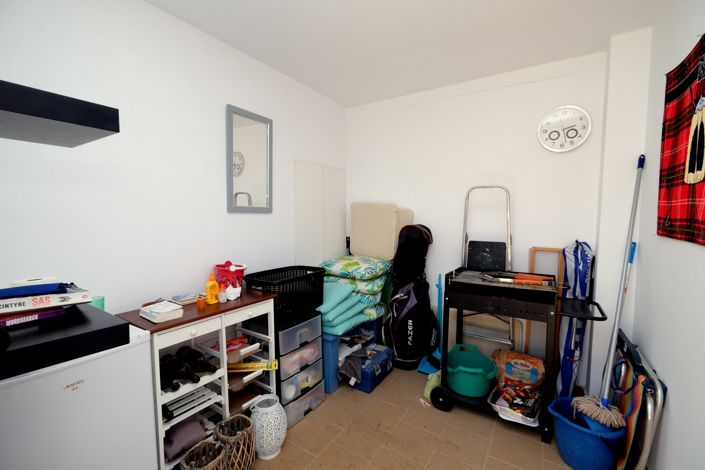 Image No.19-2 Bed Property for sale