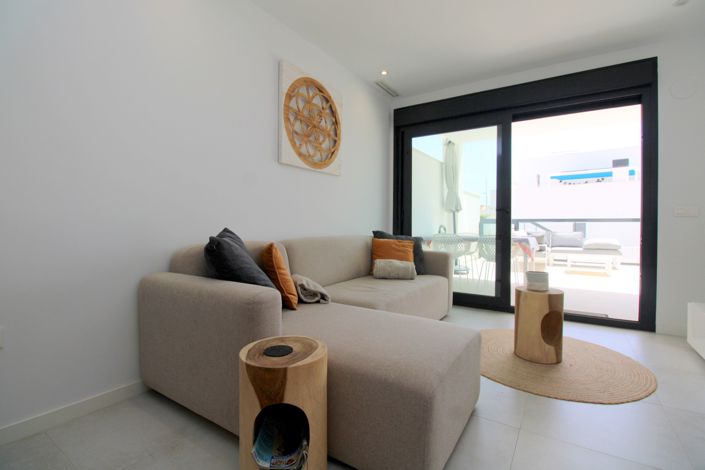 Image No.12-2 Bed Property for sale