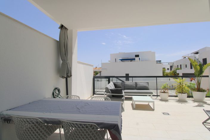 Image No.22-2 Bed Property for sale