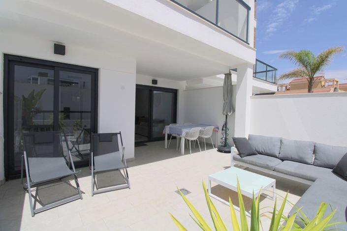 Image No.24-2 Bed Property for sale