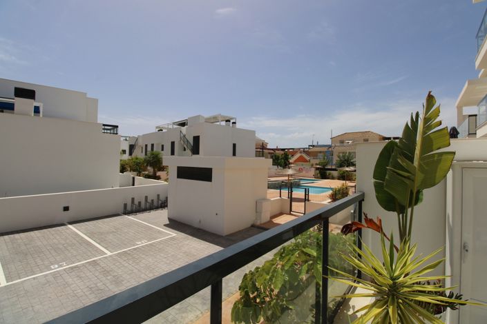 Image No.27-2 Bed Property for sale