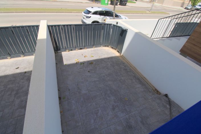Image No.31-2 Bed Property for sale
