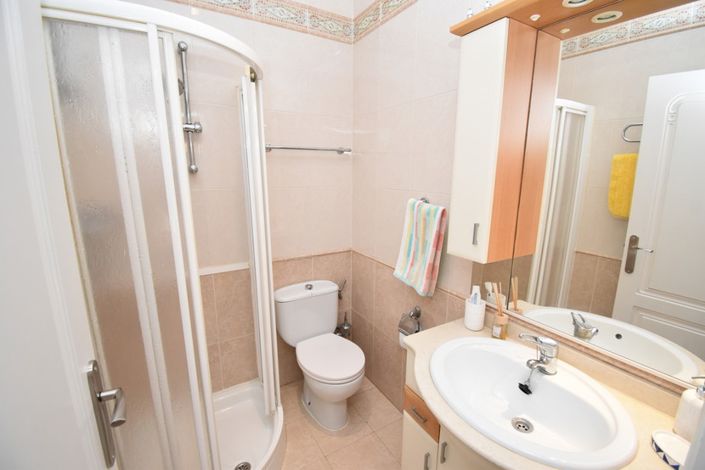 Image No.15-3 Bed Villa for sale