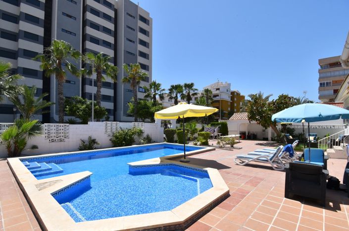 Image No.26-3 Bed Villa for sale