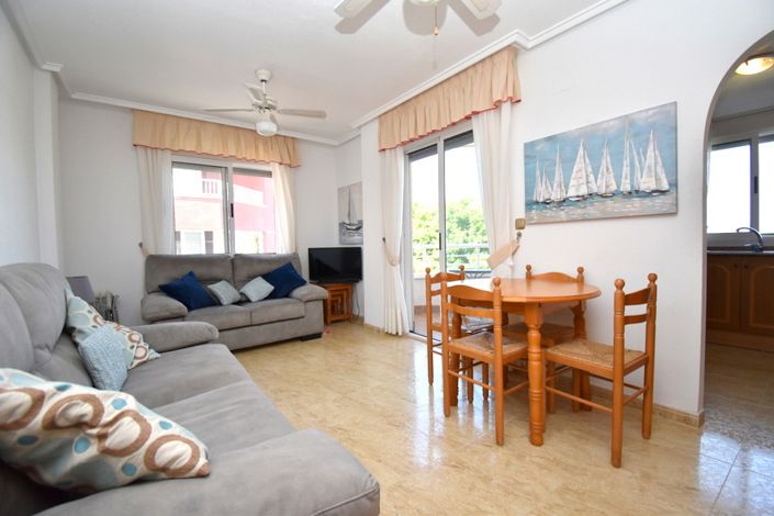 Image No.3-2 Bed Property for sale